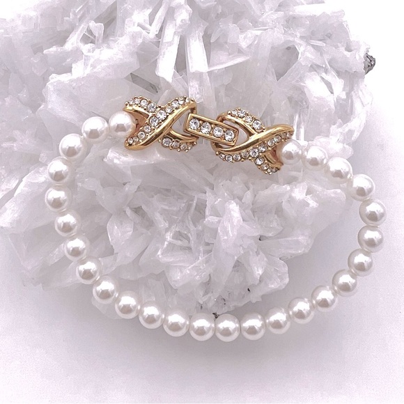 NWOT Nordstrom Pearl Bracelet with Gold Vermeil and Crystal X Closure - Picture 2 of 9